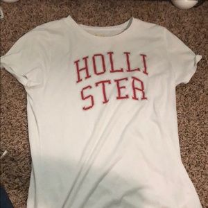 Hollister t-shirt